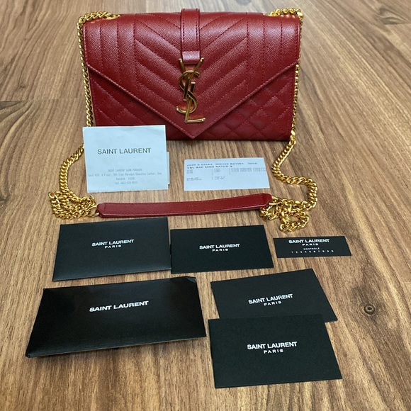 A114- π― % authentic Small YSL Envelope Shoulder bag - Picture 5 of 17